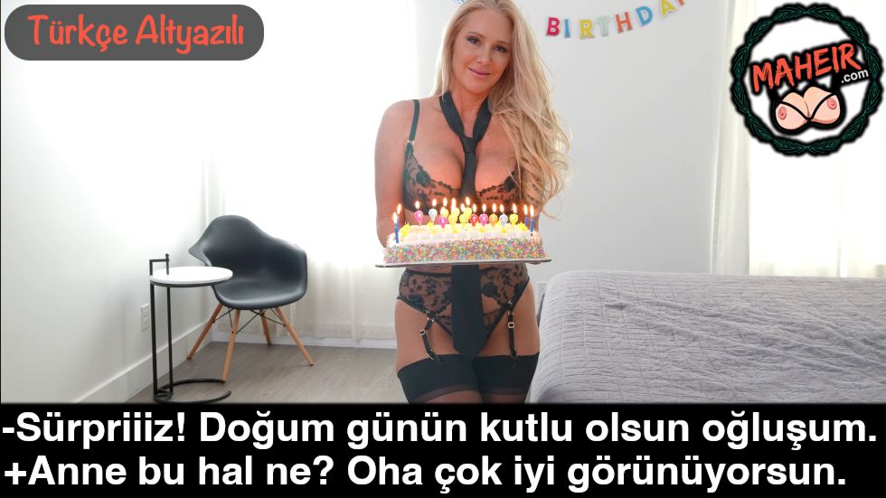 Doğum Gününde Hediye Olarak Üvey Oğluna Kendisini Sunan Olgun Anne
