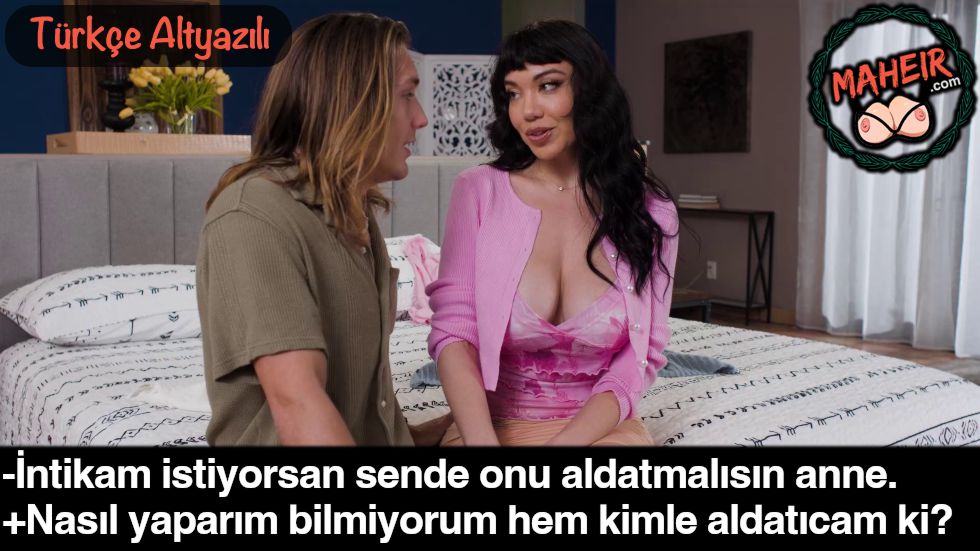 Sinirli Üvey Annesini Sakinleştirmek İçin Amına Yarak Darbeleri Uyguladı